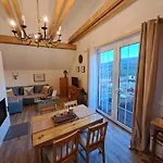 Mountains Galerie Hana Apartament Chvalov
