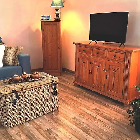 Mountains Galerie Hana * Chvalov