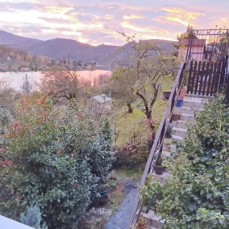 Mountains Galerie Hana Chvalov