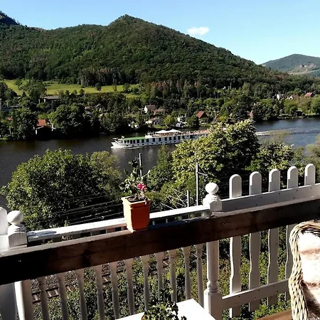 Mountains Galerie Hana Apartamento Chvalov