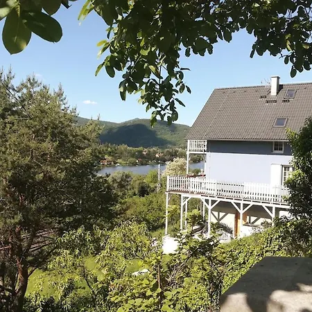 Mountains Galerie Hana *