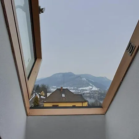 Mountains Galerie Hana Appartement *